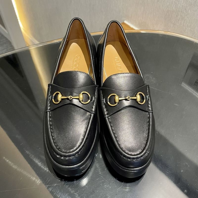 G*u*i leather shoes